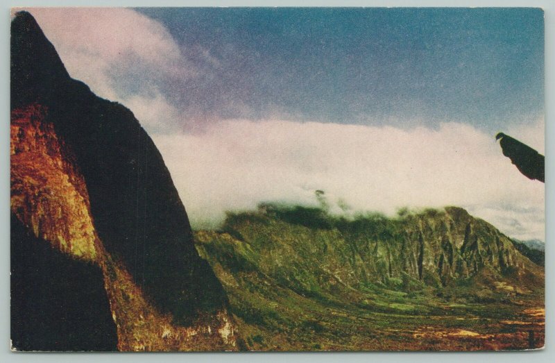 Honolulu Hawaii~Nuuana Pali Cliffs~Island of Oahu~Standard Chrome Postcard