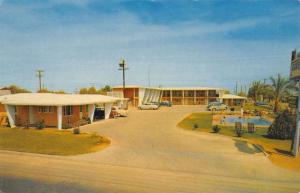 El Centro California Travelodge Street View Vintage Postcard K101505