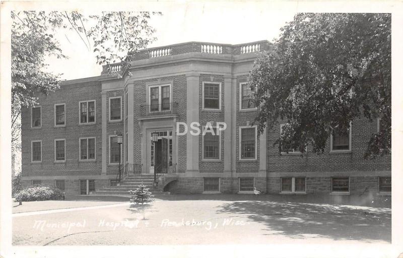 C72/ Reedsburg Wisconsin Wi Postcard Real Photo RPPC c40s Municipal Hospital