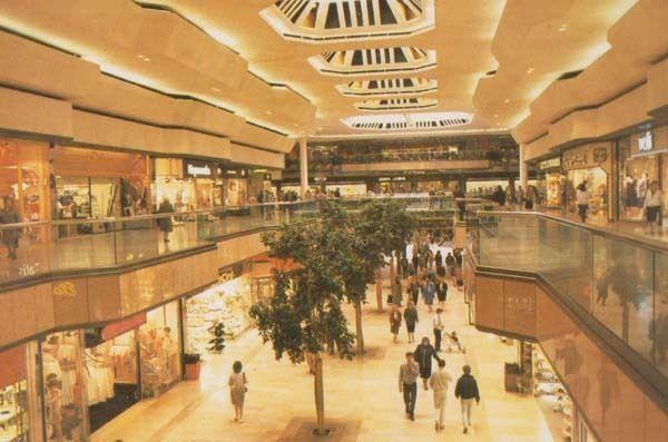 Peterborough Queensgate Shopping Centre Wallis Peter Lord Shoe Shop Postcard