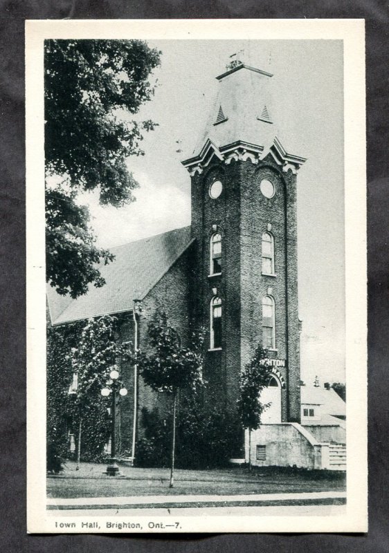 h2702 - BRIGHTON Ontario 1930s Town Hall