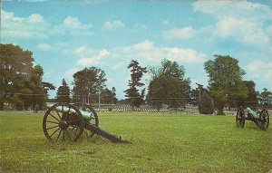 Murfreesboro TN, Stones River Civil War Battlefield, Cemetery, Cannon, Artillery