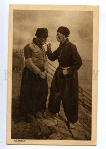 235505 HOLLAND VOLENDAM smoking old men Vintage postcard