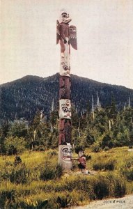 TOTEM POLE Native Americana Indian Art Alaskan Views c1950s Vintage Postcard