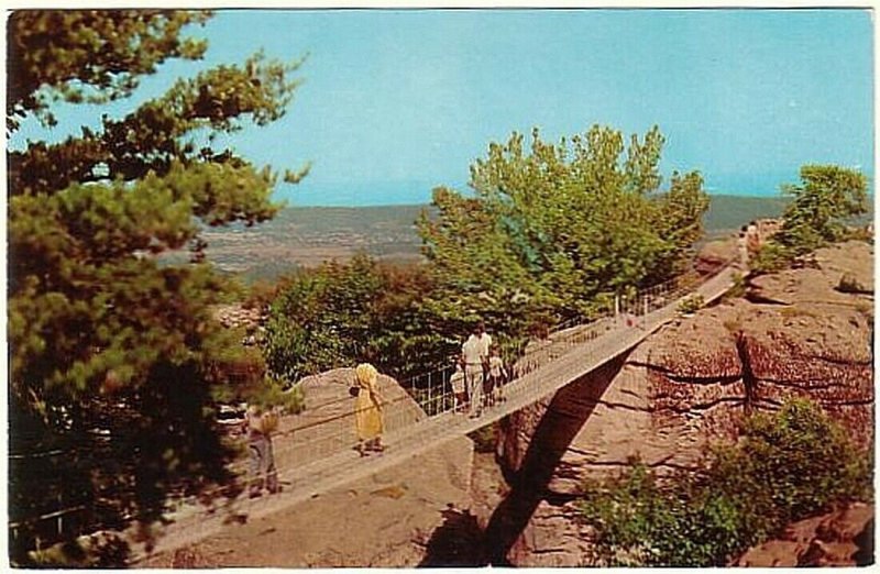 Swing Along Bridge, Rock City Gardens, Lookout  Mountain Georgia Chrome Postcard