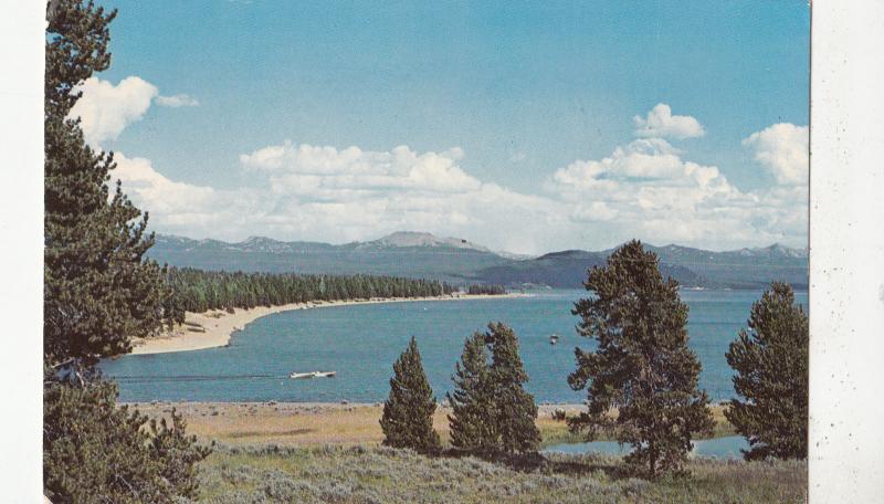 BF28430 yellowstone lake national park USA  front/back image