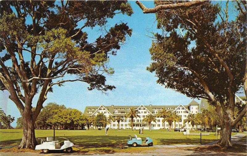 Belleair Florida~Belleview Biltmore Hotel Golf Course~Golfers @ 1st Tee~Postcard