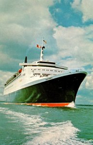 Ship Cunard Queen Elizabeth II