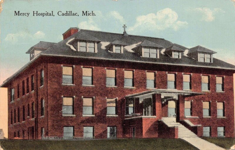 Postcard Mercy Hospital in Cadillac, Michigan~128084