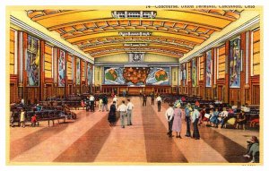 Postcard TRAIN STATION SCENE Cincinnati Ohio OH AR7751