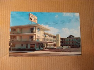 1960's Tampa West Travelodge Motel, Route 60, Florida Chrome Postcard