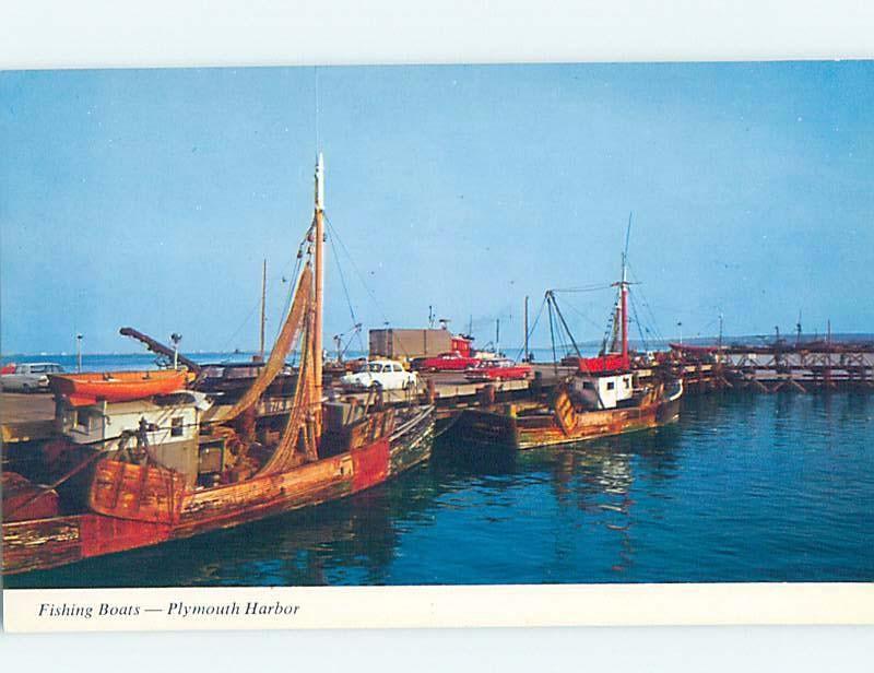 Unused Pre-1980 OLD CARS BY BOATS AT BOAT DOCK Plymouth Massachusetts MA F4394