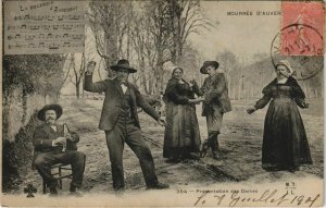 CPA Bouree de'Auvergne - Presentation des Dames - Folklore (1200980)