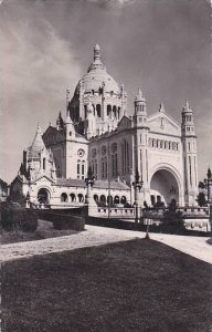 France Lisieux La Basilique Vue d'ensemble