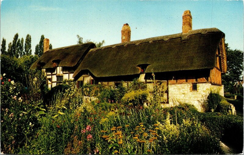 Anne Hathaways Cottage Stratford-Upon-Avon Great Britian England Postcard VTG 
