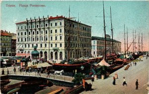 CPA AK TRIESTE Piazza Ponterosso ITALY (397578)