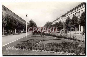 Modern Postcard Royan Avenue Aritide Briand