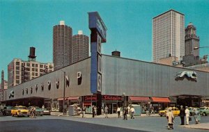 CHICAGO, Illinois IL    GREYHOUND BUS STATION  Stineway Sign  50's Cars Postcard