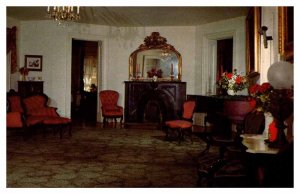 Postcard HOUSE SCENE Natchez Mississippi MS AR5481