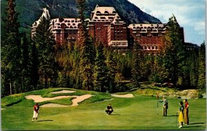 Vtg Banff Springs Hotel & Golf Course 18th Green National Park Canada Postcard