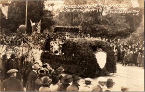 RPPC Rose Parade, Salvation Army Float Pasadena CA c1910s Postcard S30