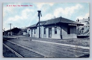 J87/ New Philadelphia Ohio Postcard c1910  B&O Railroad Depot 1176