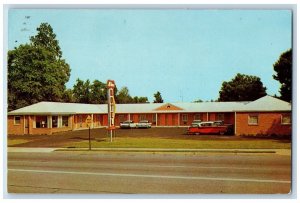 Claymont Delaware DE Postcard Milan Motel Exterior Building 1968 Vintage Antique