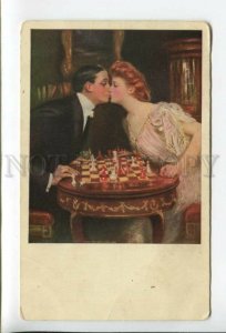 431796 UNDERWOOD Kiss Lovers CHESS Vintage postcard Vienne MUNK #453