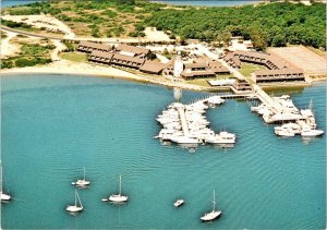 Montauk, NY New York  YACHT CLUB & INN Star Island Hotel & Marina  4X6 Postcard
