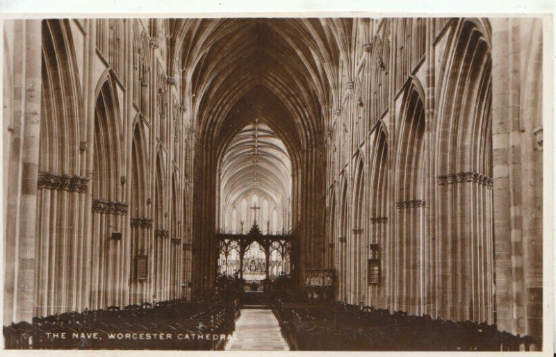 Worcestershire Postcard - The Nave - Worcester Cathedral - Real Photo Ref TZ8869