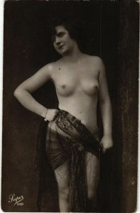 PC CPA RISQUE, NUDE LADY POSING WITH DRAPES, REAL PHOTO POSTCARD (b10681)