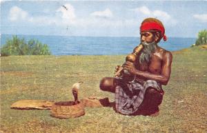 BG21472 snake charmer types folklore sri lanka ceylon