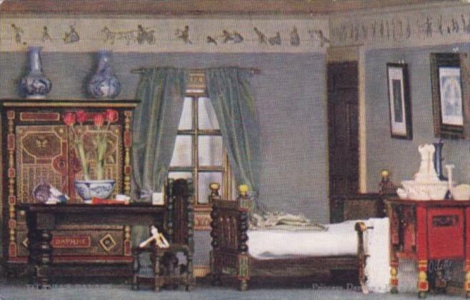 Tucks Titania's Palace Princess Daphne's Bedroom