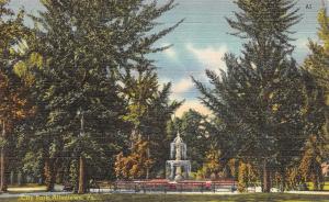 ALLENTOWN, PA Pennsylvania    CITY PARK~FOUNTAIN    c1940's Linen Postcard