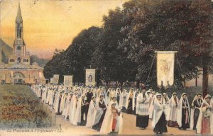 Lot260 lourdes france la procession a l esplanade