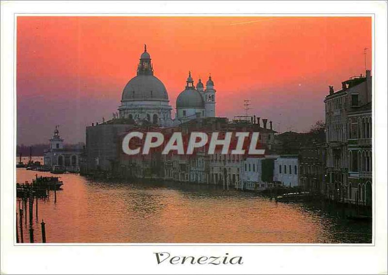 Modern Postcard Venice Canal Grande e Chiesa