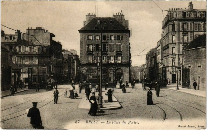 CPA Brest- La Place des Portes FRANCE (1025647)