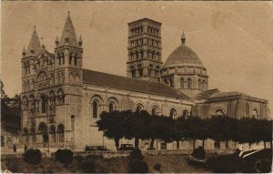 CPA Angouleme- Cathedrale Saint Pierre FRANCE (1073785)