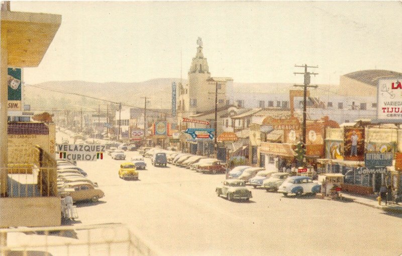 F55/ Tijuana Mexico Foreign RPPC?Postcard 40s Main St Curio Shops Autos