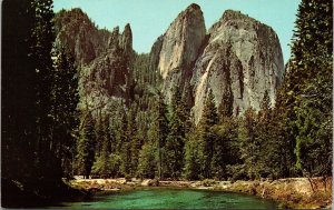 Cathedral Rocks Spires Yosemite National Park California Postcard VTG UNP Unused 