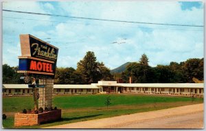 1956 Franklin Carolina's Finest Mountain Motel Franklin North Carolina Postcard