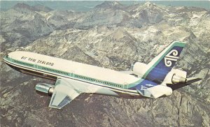 Air New Zealand DC-10 Jet Airplane 1970-80s Postcard