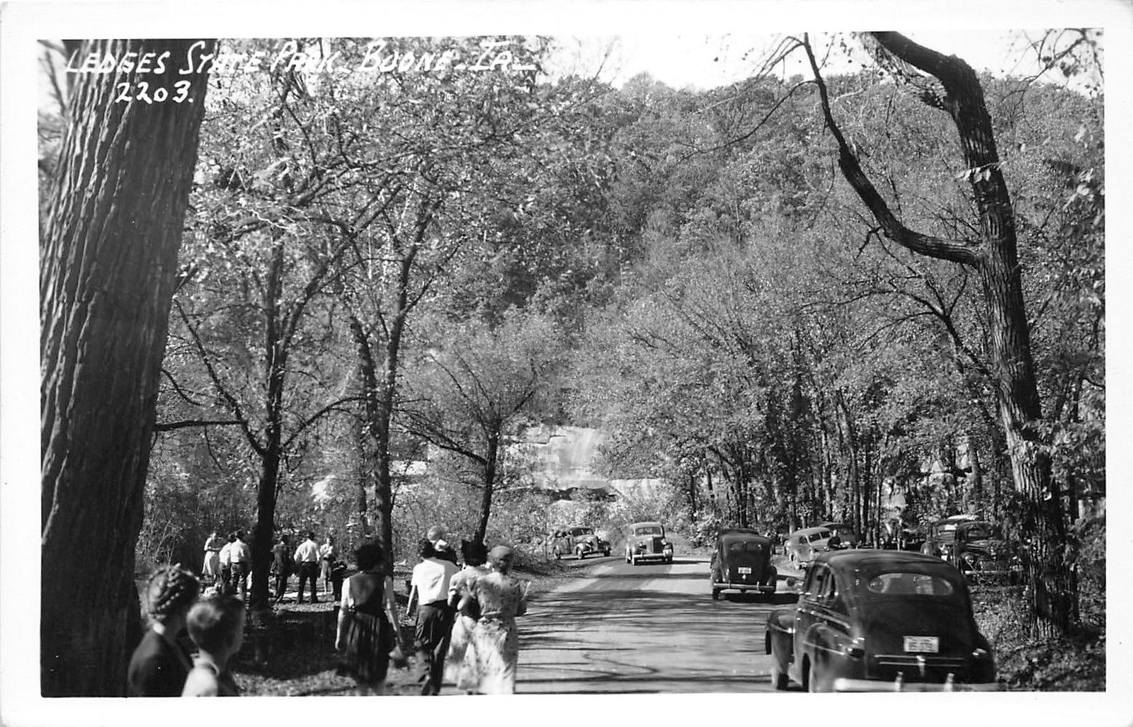 Boone IowaLedges State ParkLots of People & 40s Cars along Roadc1945