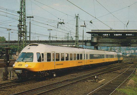 Elektro Schnelltriebwagen 403 005-2 at Bingerbruck German Train Postcard