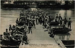 CPA GRENOBLE Regiment de Genie Pont de Bateaux sur l'Isere (684970)