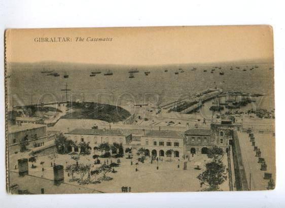 172130 GIBRALTAR the Casemates & ships Vintage postcard