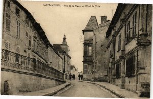 CPA Saint Mihiel-Rue de la Vaux et Hótel de Ville (184069)