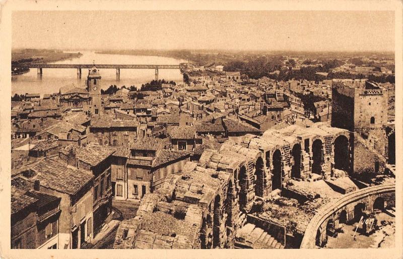 BF6098 arles vue generale les arenes et le rhone france    France