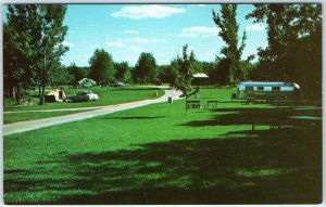 c1960s Strawberry Point IA Backbone Park Camp Streamliner Trailer Chrome PC A334