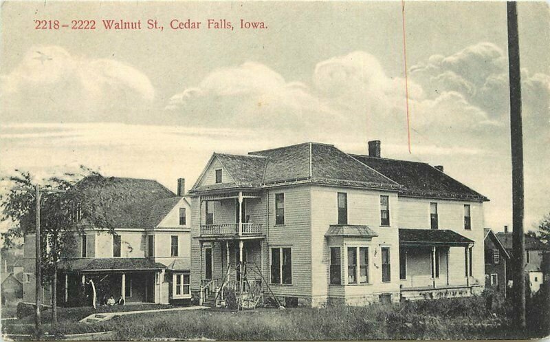 Cedar Falls Iowa Walnut Street C-1910 Postcard Mc Kee School 11121